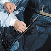 Abdeckbänder und -folien entfernen
