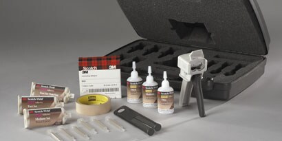 Bild mit verschiedenen 3M Epoxidharz-Klebstoffprodukten
